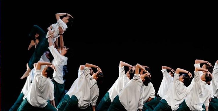 Jia Yan production photo 3