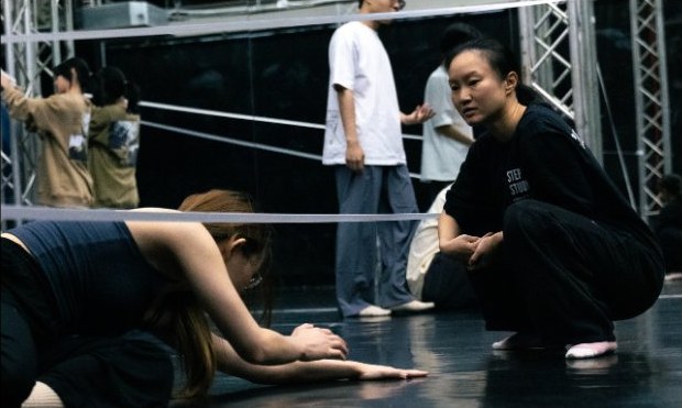 Step coaching dancers